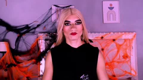 emily_castillo1_ online show from 10.08.25