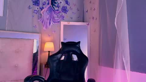 emily_castillo1_ online show from 05.10.26