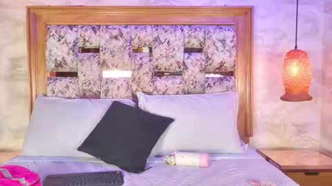 emily_dempsey online show from 03.26.26