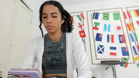 emily_gaviria1 online show from 06.25.26