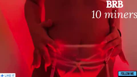 Snapshot of emily_gin chatting on 01.08.26 EMILY online show from 01.08.26