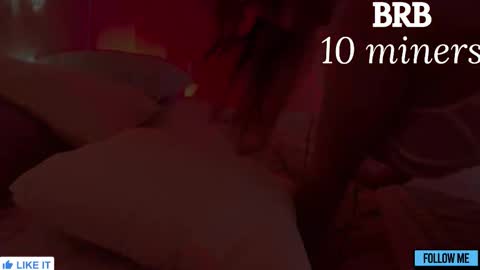 Snapshot of emily_gin chatting on 01.10.26 EMILY online show from 01.10.26