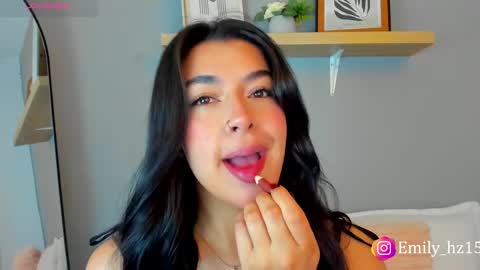 Snapshot of emily_haze chatting on 02.25.25 Emily online show from 02.25.25