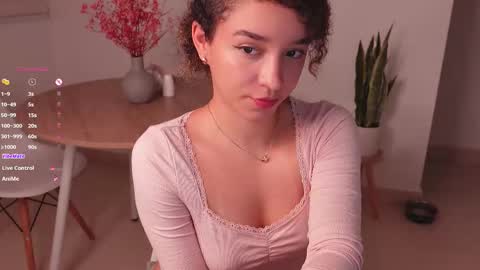 Snapshot of emily_johnson1 chatting on 02.10.25 Juliana online show from 02.10.25