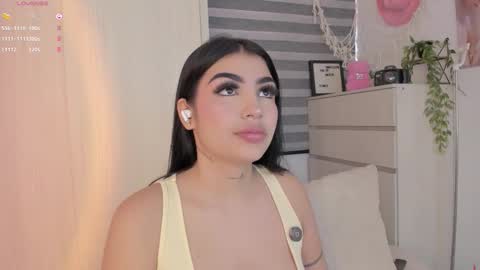 EmilyKenner  Independent model  online show from 09.22.25