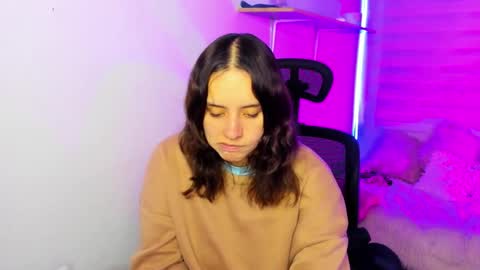 Snapshot of emily_lindey chatting on 11.20.25 emily_lindey online show from 11.20.25