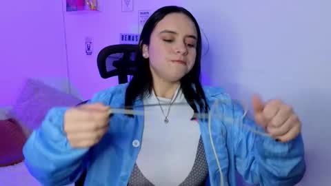 Emily Lindey online show from 03.10.26