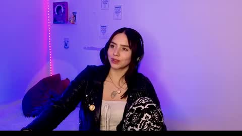 Emily Lindey online show from 05.09.26