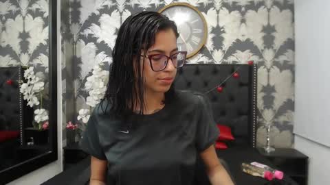 Emily online show from 03.01.25