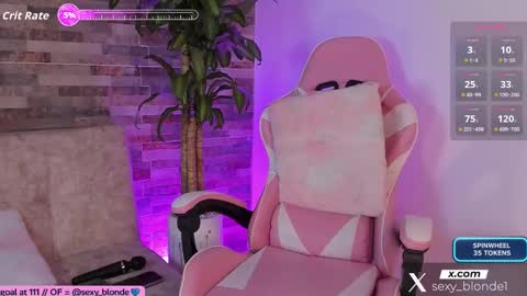 Snapshot of emily_montoya chatting on 11.09.25 Emily online show from 11.09.25