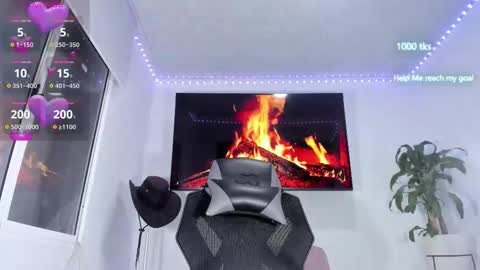 emily_palmeer online show from 10.22.25