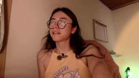 Snapshot of emily_pearl_ chatting on 12.06.24 emily_pearl_ online show from 12.06.24