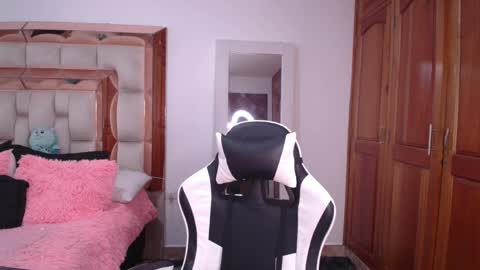 emily online show from 04.11.26