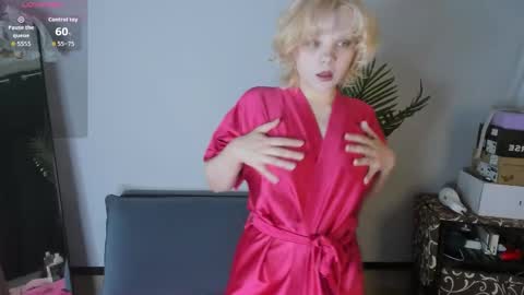 emily_relishh online show from 02.18.26