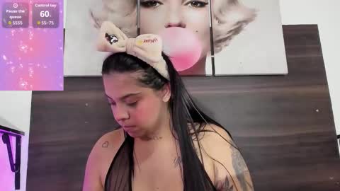 Snapshot of emily_rivera78 chatting on 10.14.25 Emily online show from 10.14.25