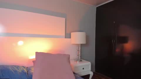 Snapshot of emily_roberts1 chatting on 03.10.25 Emily online show from 03.10.25