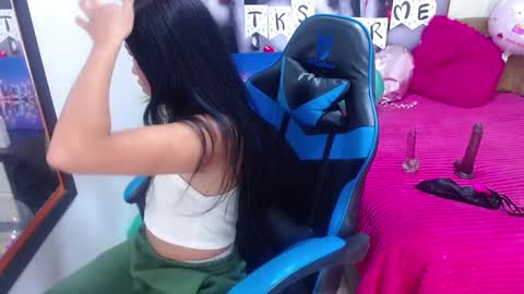       online show from 02.12.25