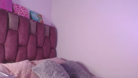 emily_w2 online show from 01.06.26