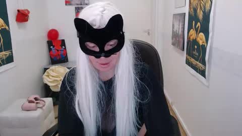 Emily online show from 02.11.25