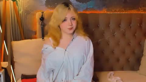 Baby Emelli online show from 05.07.26