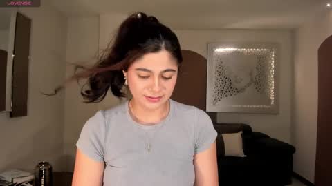 Emily Armstrong online show from 12.12.24