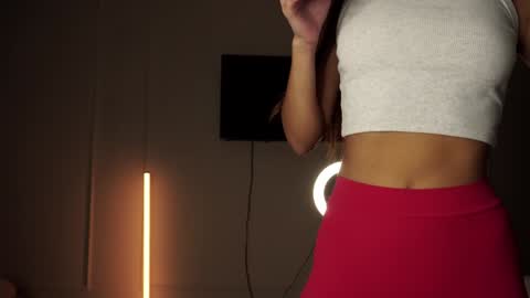 emilybatee online show from 12.11.24