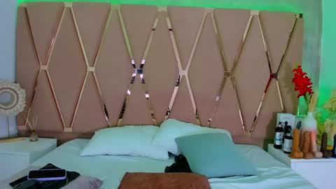 Emily online show from 04.17.26