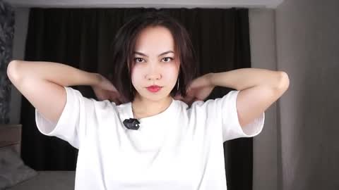 Snapshot of emilybrixton chatting on 06.09.26 Lana online show from 06.09.26