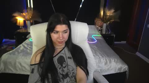 Emy online show from 11.11.25