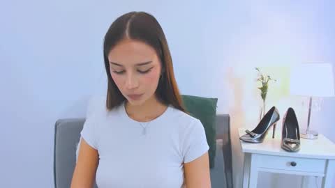 EmilyCharming online show from 03.12.25