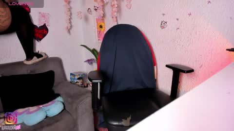 Snapshot of emilycollei chatting on 05.24.26 Emily online show from 05.24.26