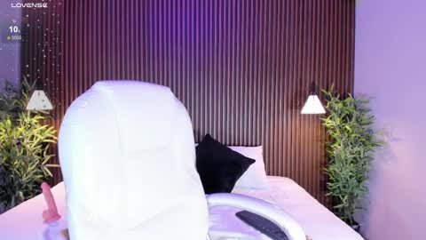 Emily  online show from 03.06.25