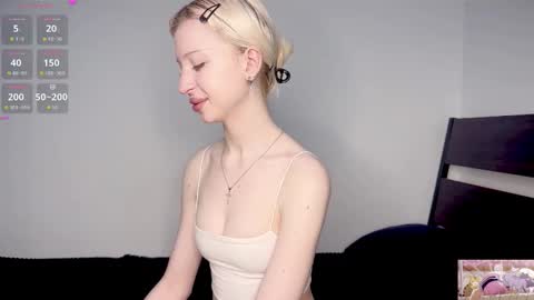 Snapshot of emilycutegirl chatting on 02.27.26 Emily online show from 02.27.26