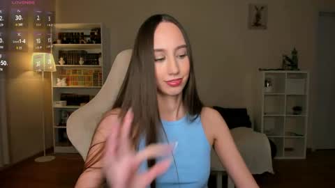 Snapshot of emilyhoston chatting on 05.27.26 Alina online show from 05.27.26