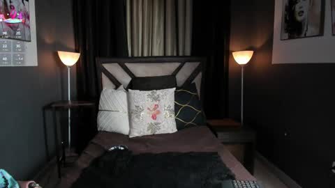 Snapshot of emilyjhonson_1 chatting on 09.17.25 Emily Jhonson online show from 09.17.25