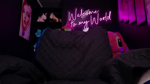 Emily Jhonson online show from 04.01.26