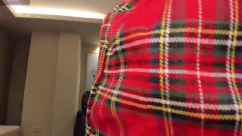 Snapshot of emilyjohnsonx chatting on 10.31.25 Emily online show from 10.31.25