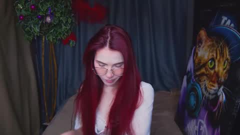 EmilyKents online show from 12.15.25