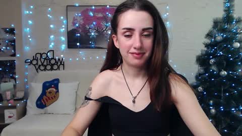 Snapshot of emilylayer chatting on 12.25.24 Emyli online show from 12.25.24