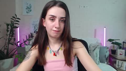 Snapshot of emilylayer chatting on 01.29.25 Emyli online show from 01.29.25