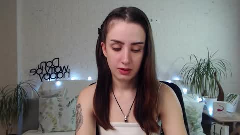 Snapshot of emilylayer chatting on 02.08.25 Emyli online show from 02.08.25