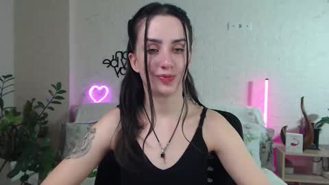 Snapshot of emilylayer chatting on 03.03.25 Emyli online show from 03.03.25