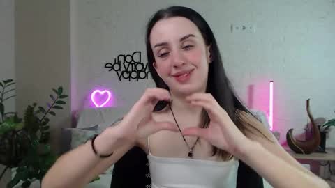 Snapshot of emilylayer chatting on 03.04.25 Emyli online show from 03.04.25