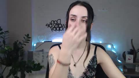 Snapshot of emilylayer chatting on 03.09.25 Emyli online show from 03.09.25