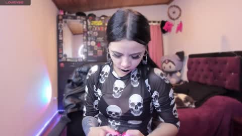  Emily Support me to have 100 likes plx online show from 12.20.24