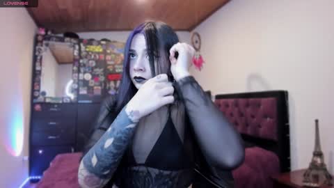  Emily Support me to have 100 likes plx online show from 12.23.24