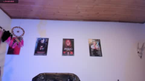  Emily Support me to have 100 likes plx online show from 02.01.25