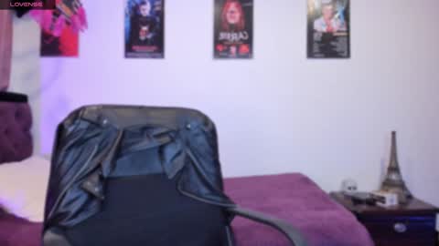  Emily Support me to have 100 likes plx online show from 02.02.25