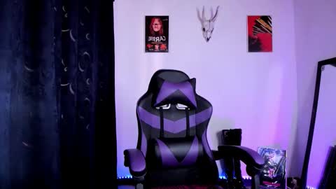  Emily Support me to have 100 likes plx online show from 09.30.25