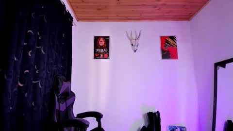  Emily Support me to have 100 likes plx online show from 11.04.25